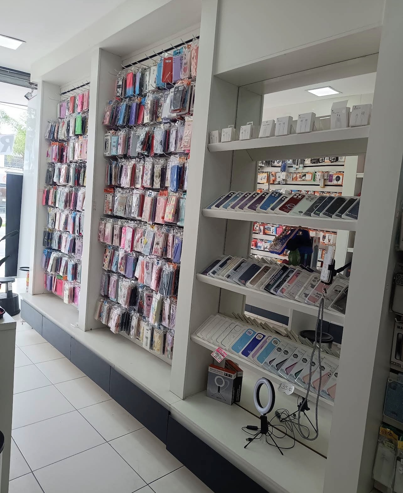 Interior da Smart Story Ponte Rasa